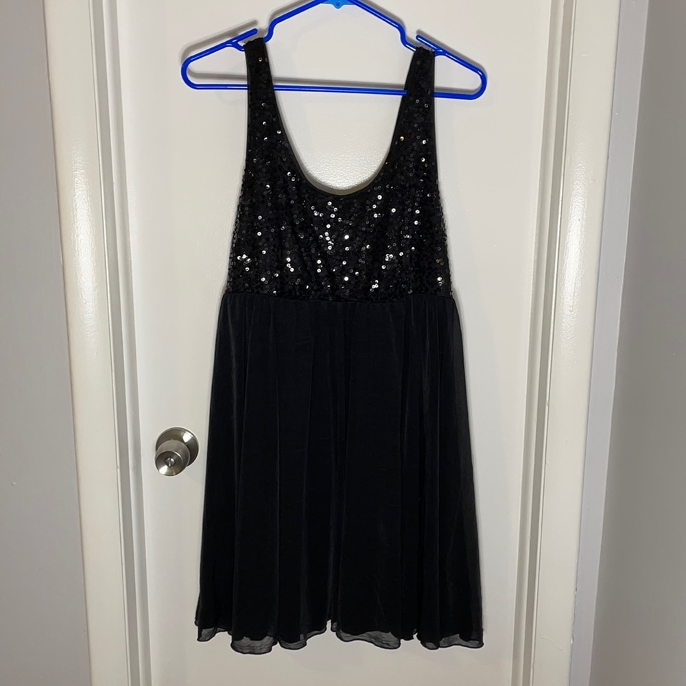 Petite L Black stretchy sparkly mini dress